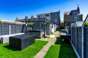Wavecrest Cottage - Characterful 3 Bedroom Holiday Cottage
